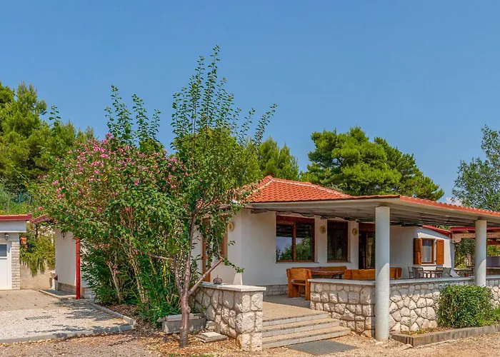 Holiday Home Dundo House By Interhome